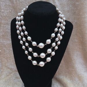 Elegant Silver Pearl Necklace